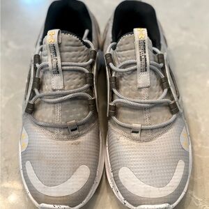 Men’s Under Armour Flow Volociti MVMNT Training shoes - HALO GREY - size 10.5